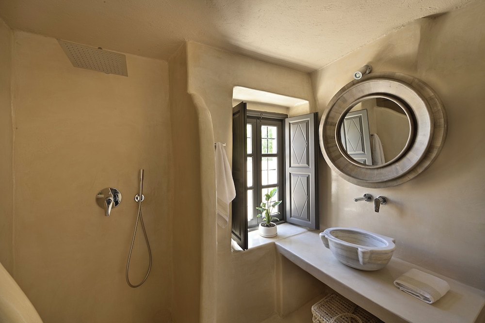 OIA Unique Homes by K&K