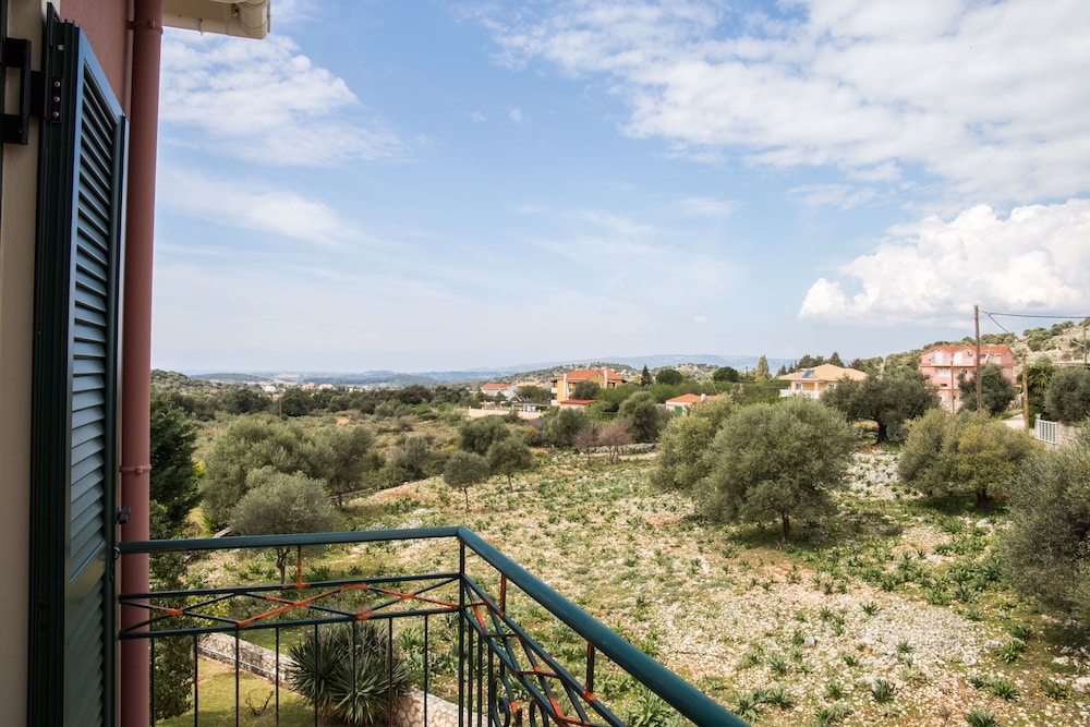 Dina Apartments