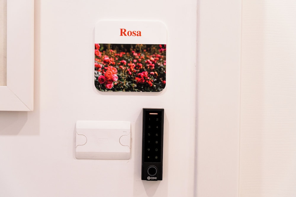 Floral Apartment