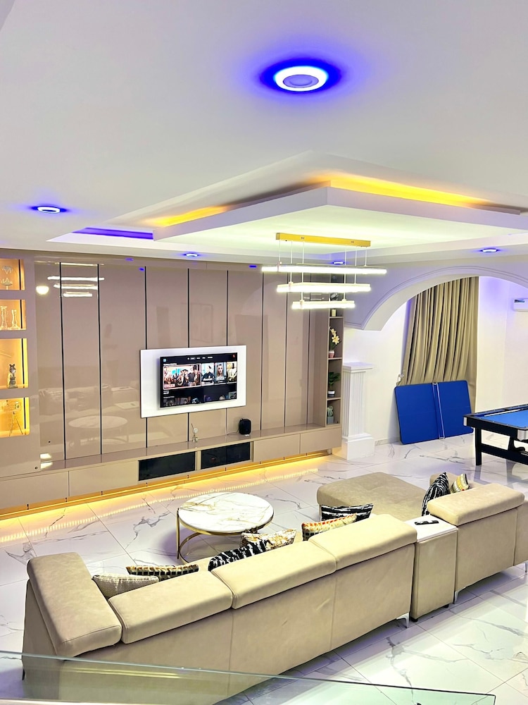 DF Blessed Apartment