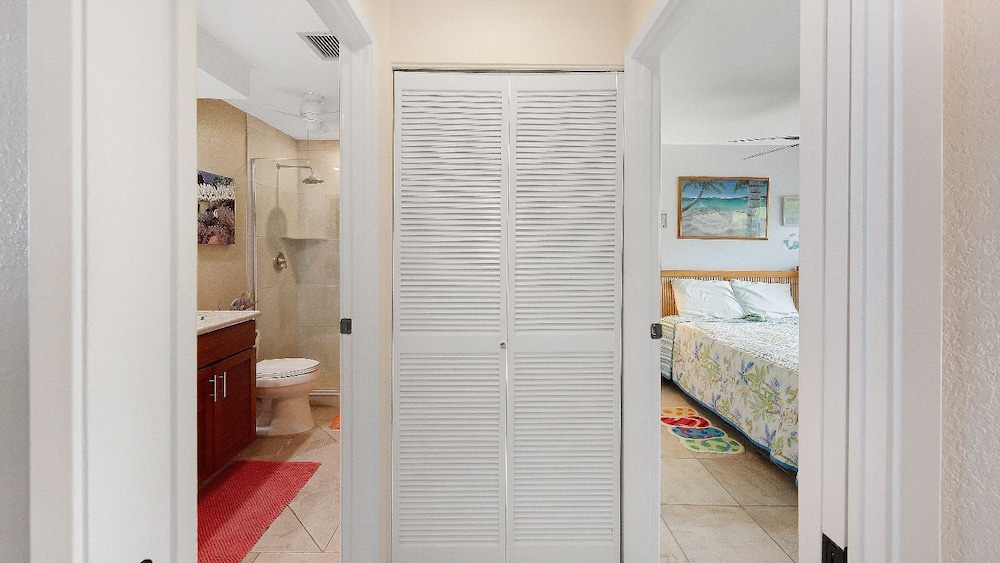 Upgraded 2BD Plus Loft - Amazing Golf & Ocean Views - In-unit AC - Vrkcv