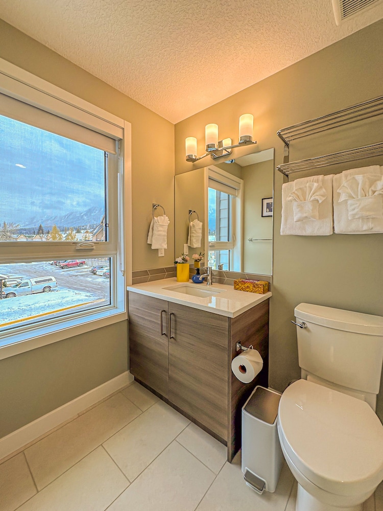 Skyline 205 Mountain View Townhouse-AC-Heated Pool-Hot Tub