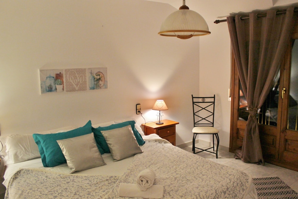 AMPG Erts Bed and Breakfast