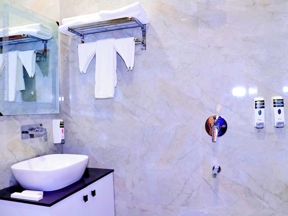 Hotel Tulsi Grand Inn