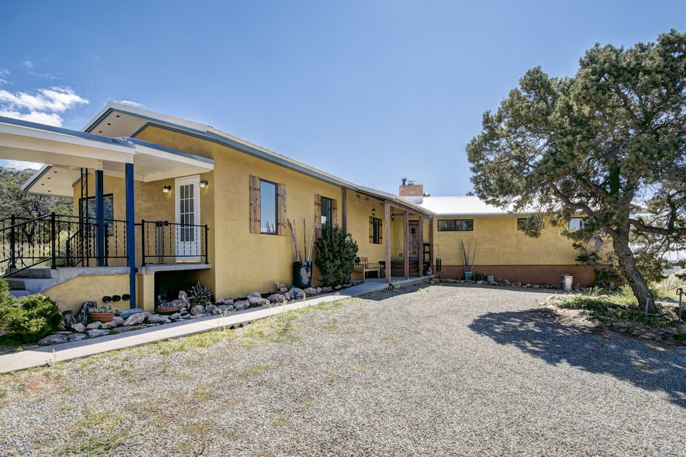 Sunset Haven by Kokopelli Property Management view 4
