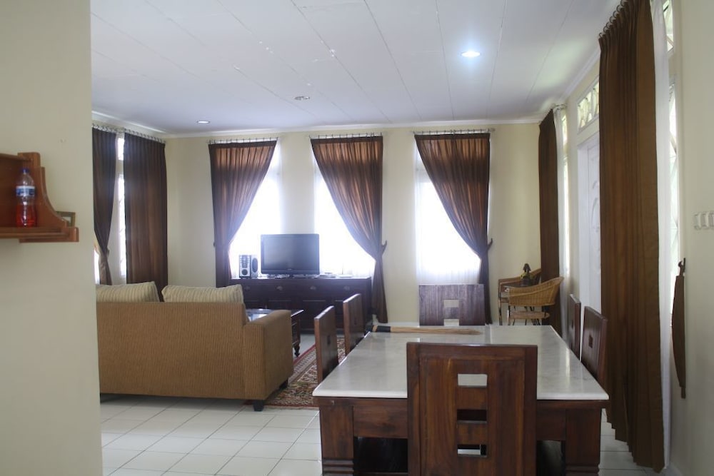 Villa Sofia Kota Bunga