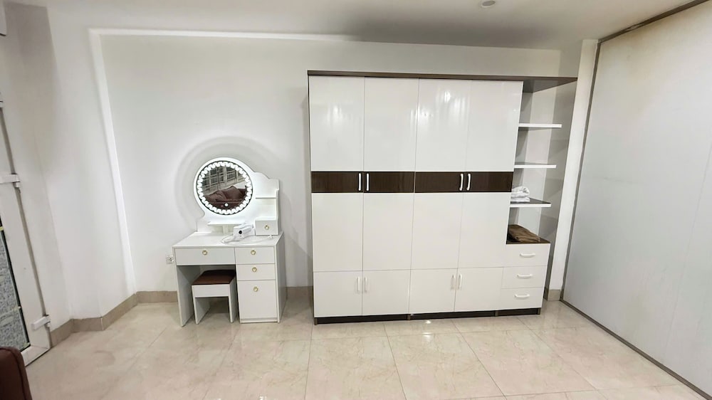Era Apartment Xa Dan