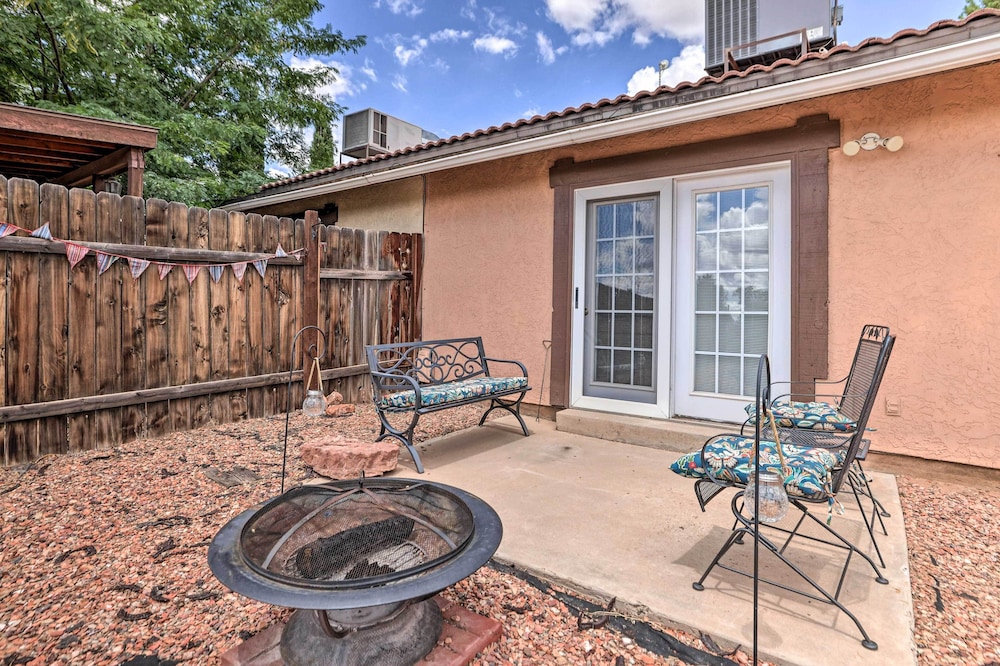 Quaint & Welcoming Kanab Home w/ Patio!