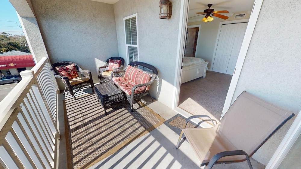 Pelican Landing 302 by Tybee Vacation Rentals