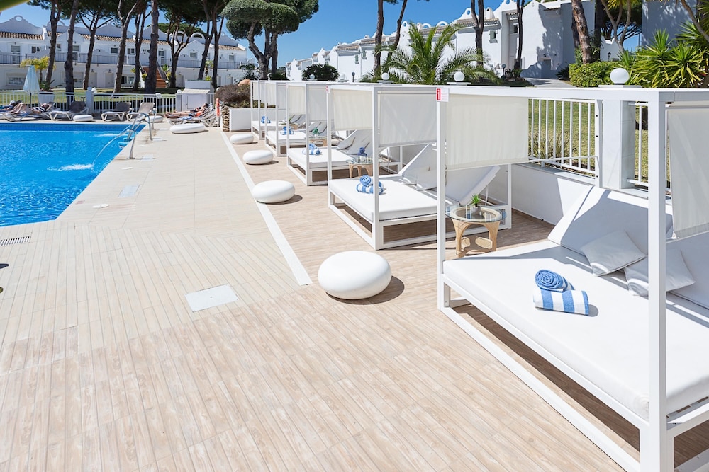 Marbella Resort 9 Pool Whirlpool Sauna