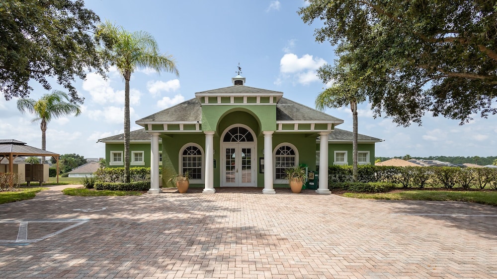 Devine Paradise at Tuscan Ridge - Image 1