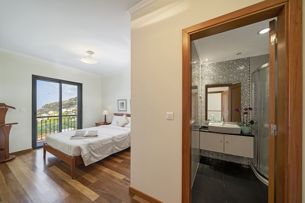 Casa Amaro Mar by Our Madeira