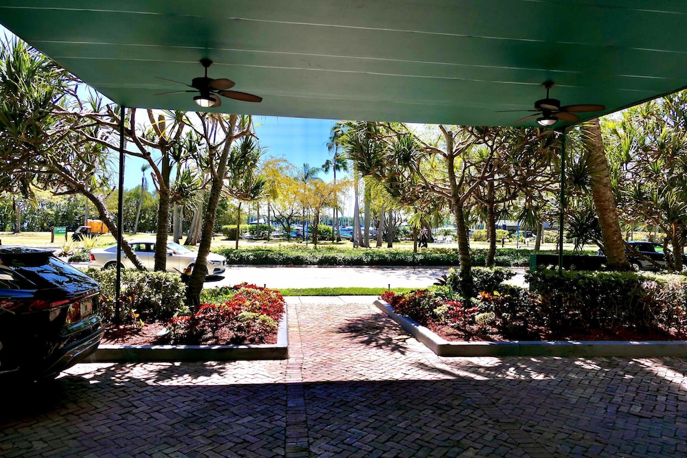 Grove Cove - Pool Parking Central Coconut Grove