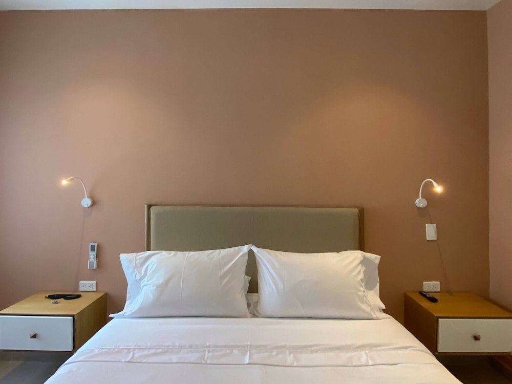 w Pristine 2BR w Lovely Terrace in CTG