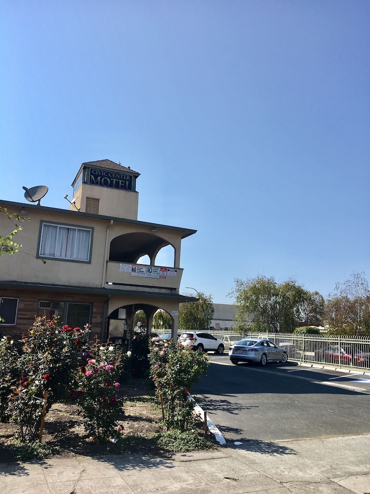 Motel 6 Richmond, CA – Civic Center