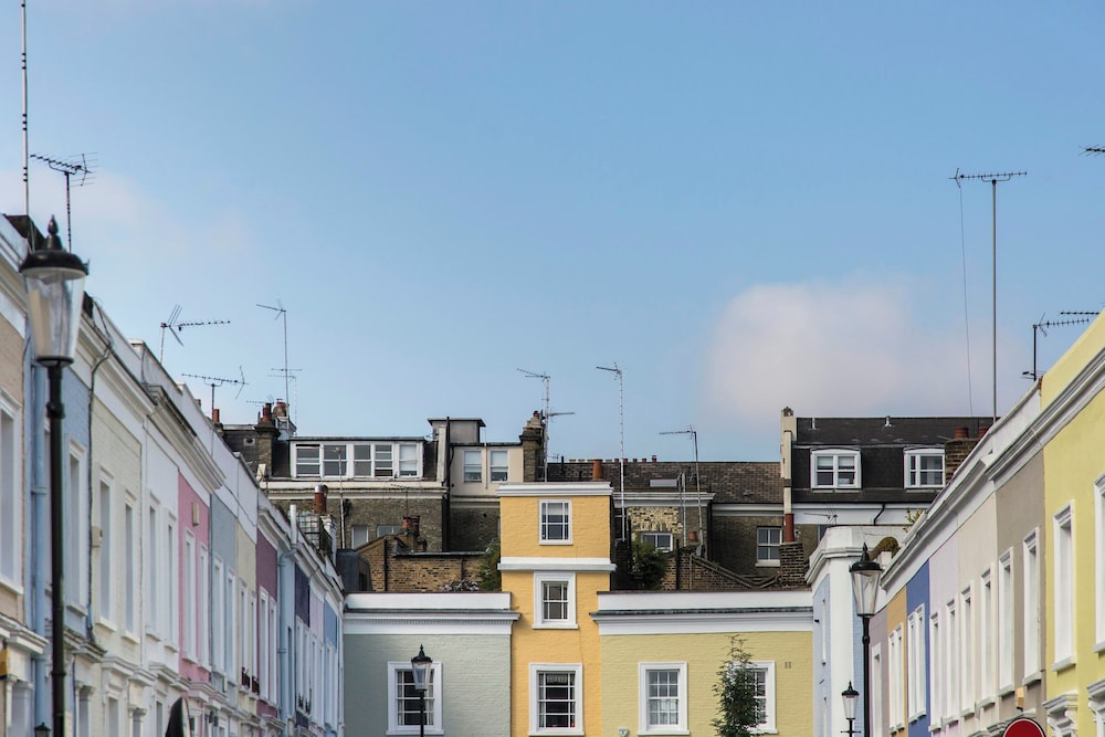 Clanricarde Gardens II by Onefinestay
