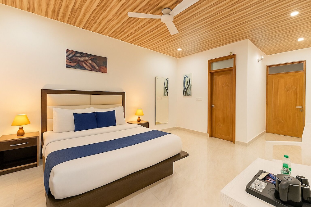 Hotel Shiva Lake - Near Mussoorie Lake