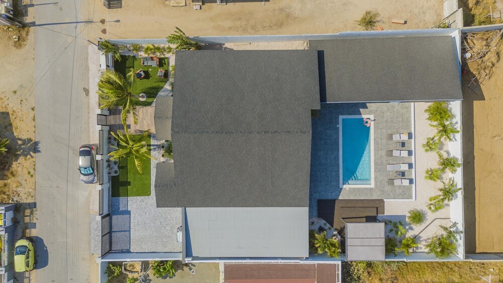 Charming Home With Big Outdoors Pool in Noord