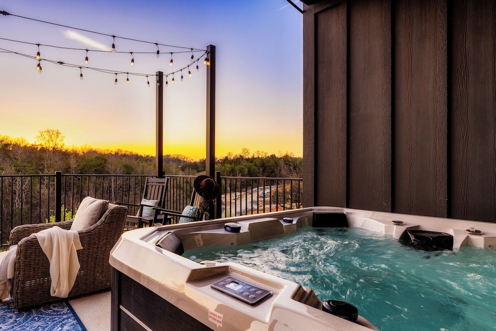 Smith Creek Reserve Luxury Cabins