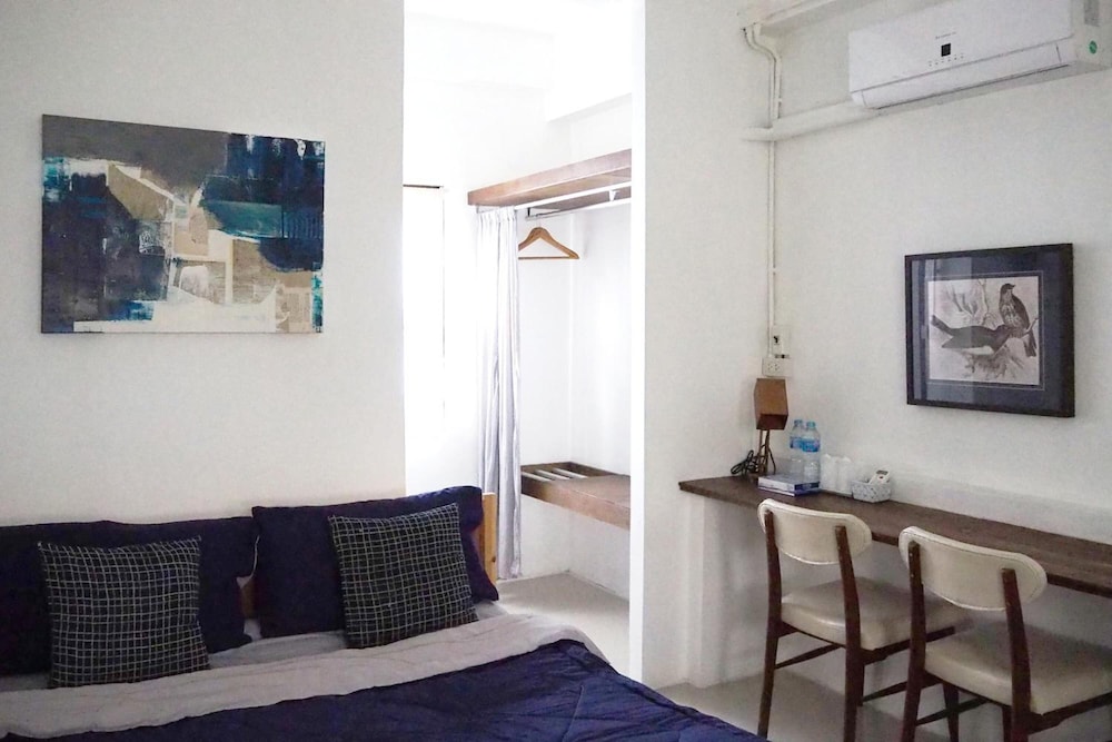 Nanan House Hostel