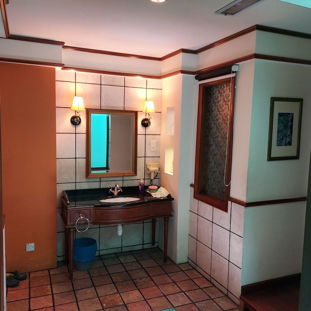 Alpine LXPD Full Seaview Water Chalet, photo 41