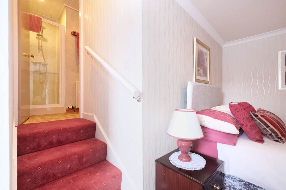 The Jays Guest House — photo 31