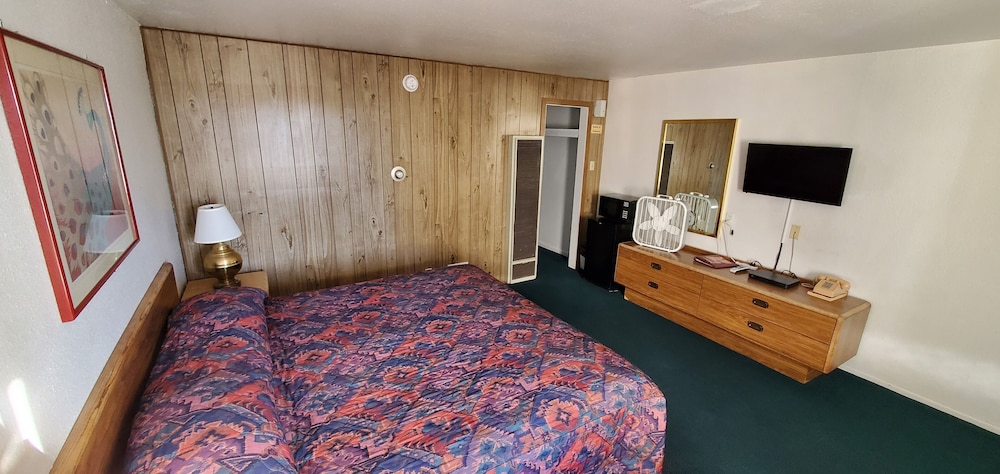 Budget Inn