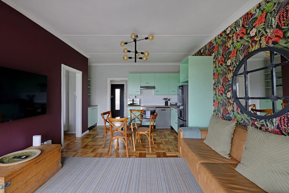 Charming 2-bed Central Green Point Stadium