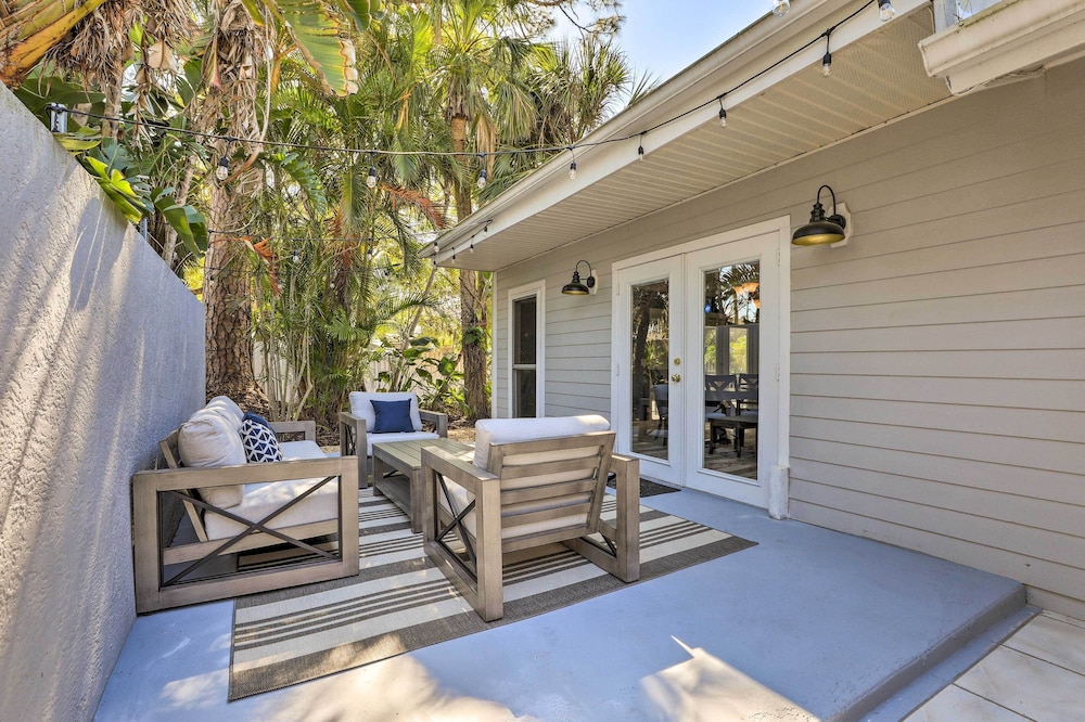 Sarasota Vacation Rental w/ Pool & Game Room! view 4