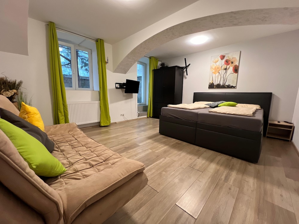 Long Stay 1BR Apt Near Prater Park