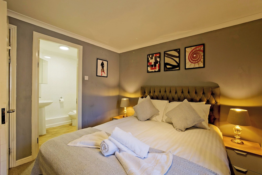 Imperial Meridian Place Apartment