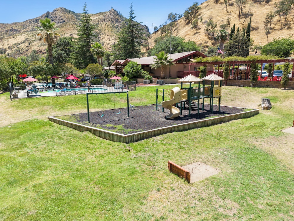 Canyon Creek Resort