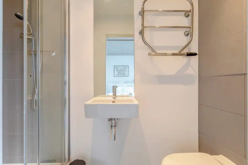 Beautiful & Bright 2BD Flat - Dalston!