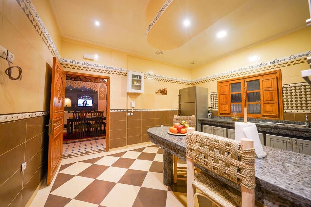 Luxurious Aghmat Villa With Private Pool and Panoramic Mountain Views