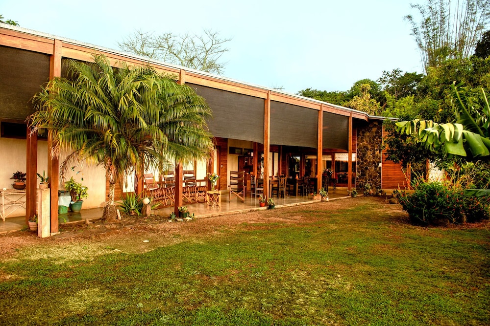 Casa Amanecer Bed & Breakfast