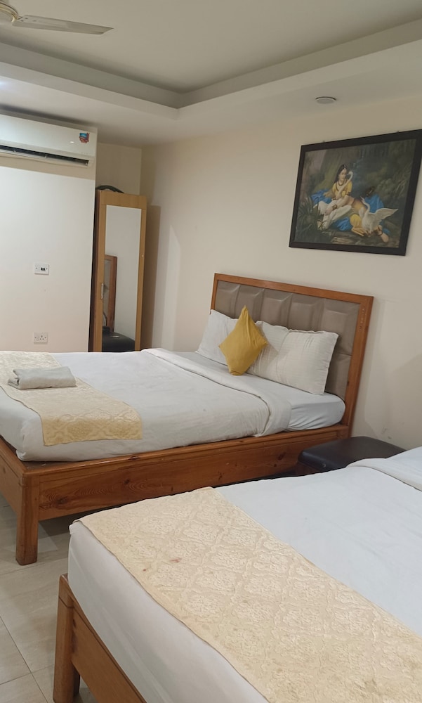Hotel Ambrosia Delhi Airport