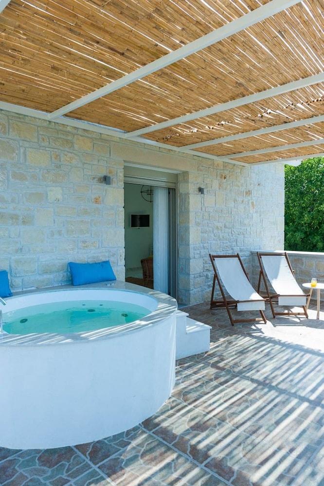 Villa Prima - With Private Heated Pool view 3