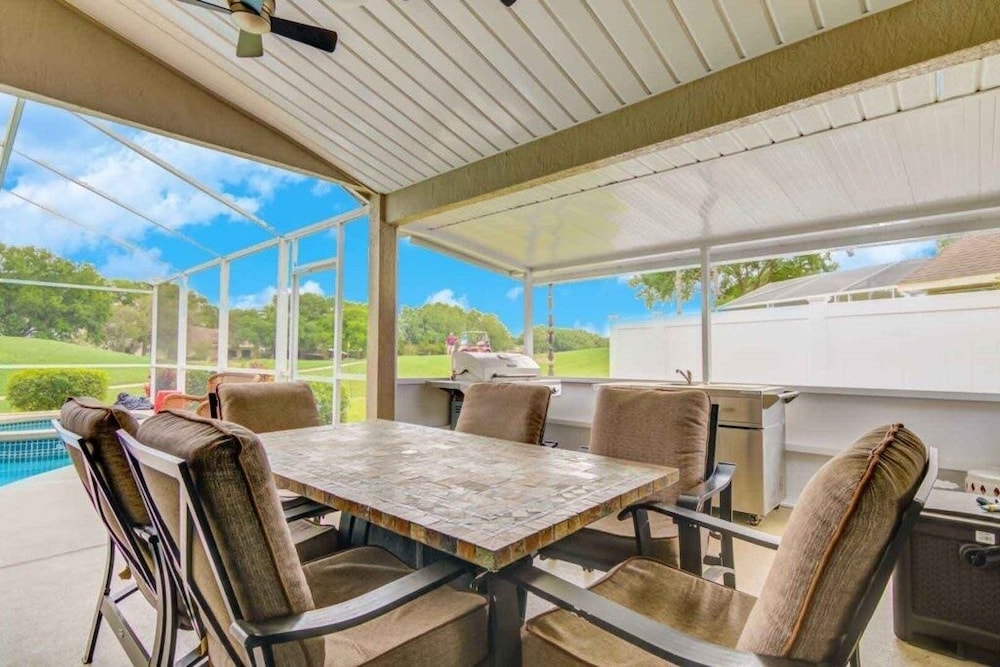 Southern Dunes Comforts Of Home! Golf Views! 4 Bedroom Home by RedAwning