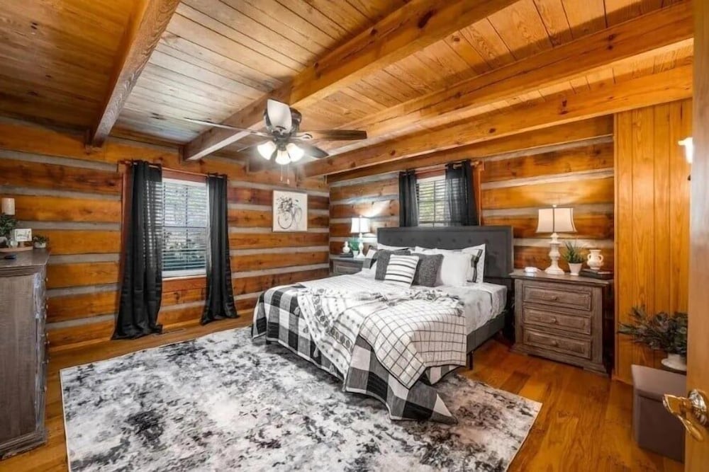 Hidden Acres Lodge 3 Bedroom Cabin