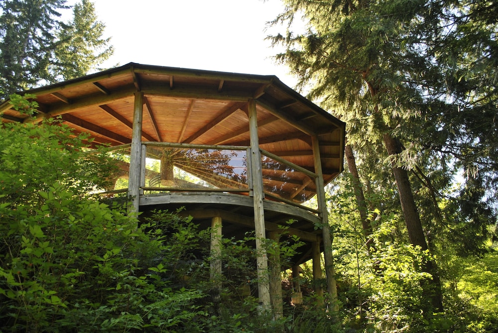 Ruby Lake Resort