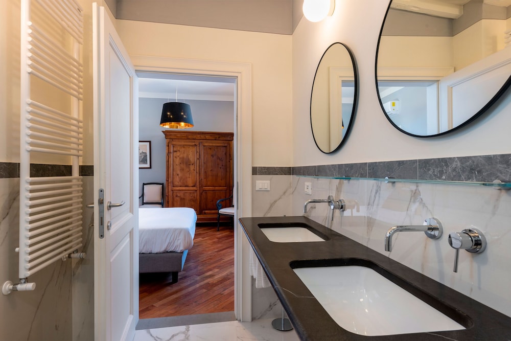 Nice 2 Bedroom Apartment in Front of Pitti Palace. Piazza Pitti II