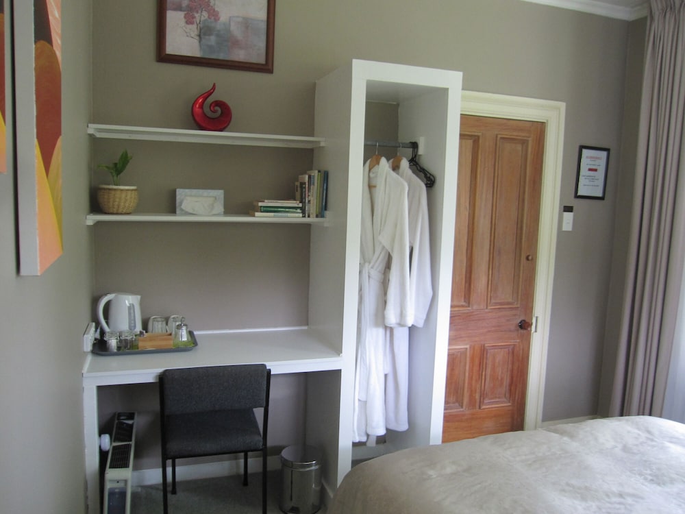 Photo 12