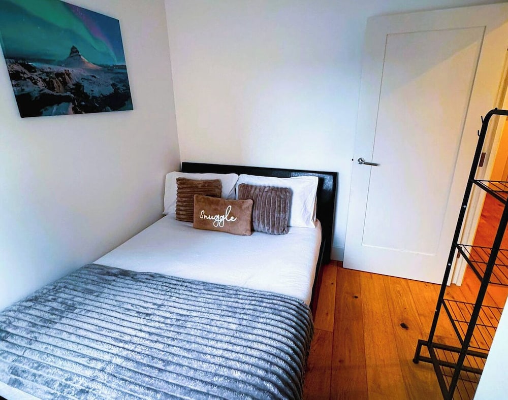 1bed Apartment on High Street, Central Croydon