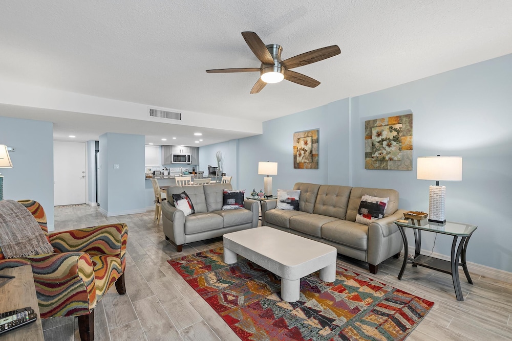 Coronado Towers 703