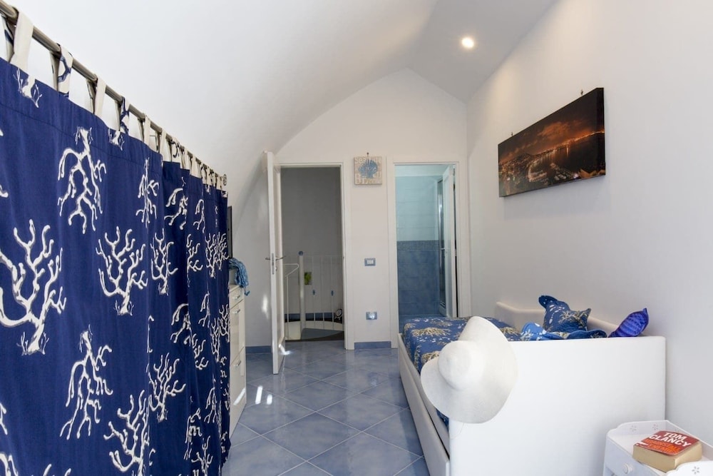 Blue Angels Relais