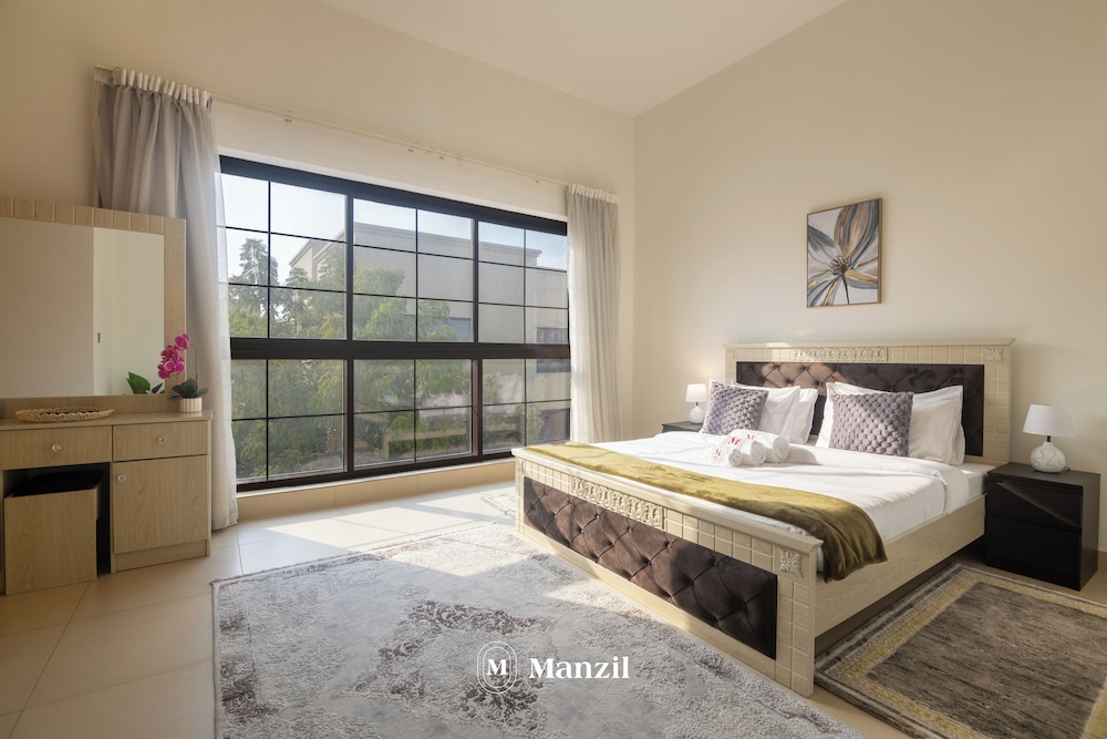 Manzil - 4BR Villa with Private Garden