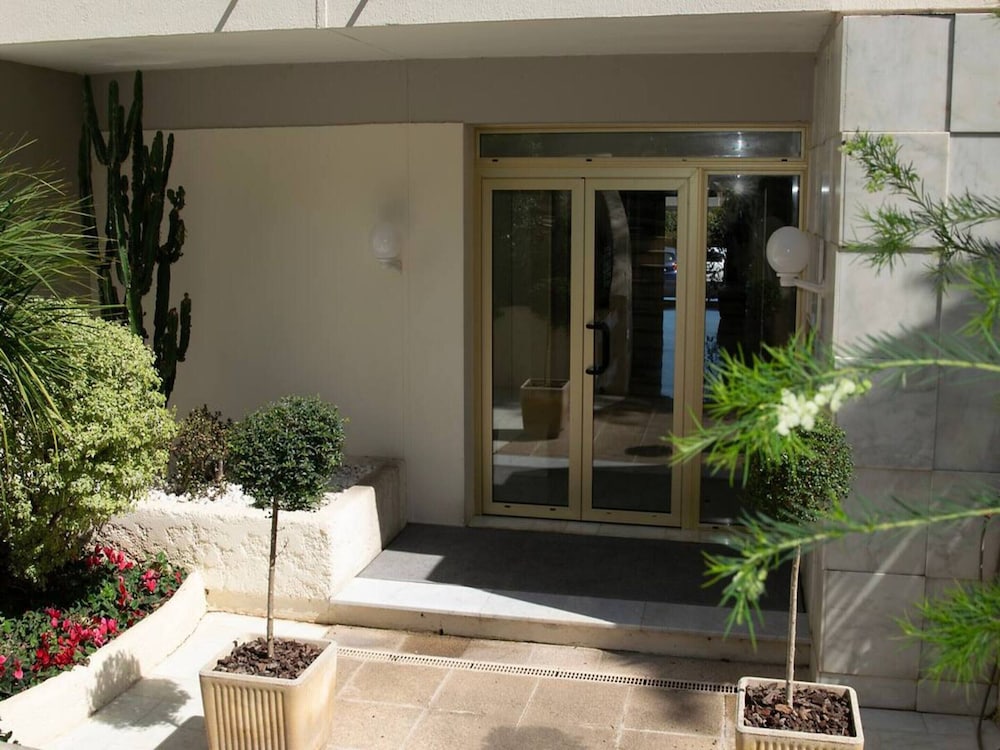 Apartment in Golfe Juan With Sea View