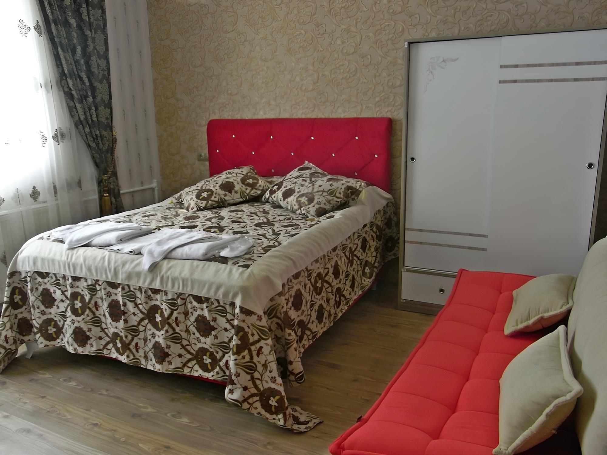 Dedeli Deluxe Hotel
