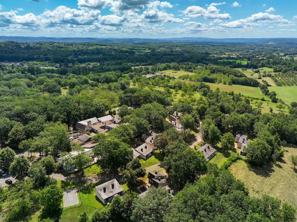 Gite in Collonges-la-rouge Near Dordogne Valley