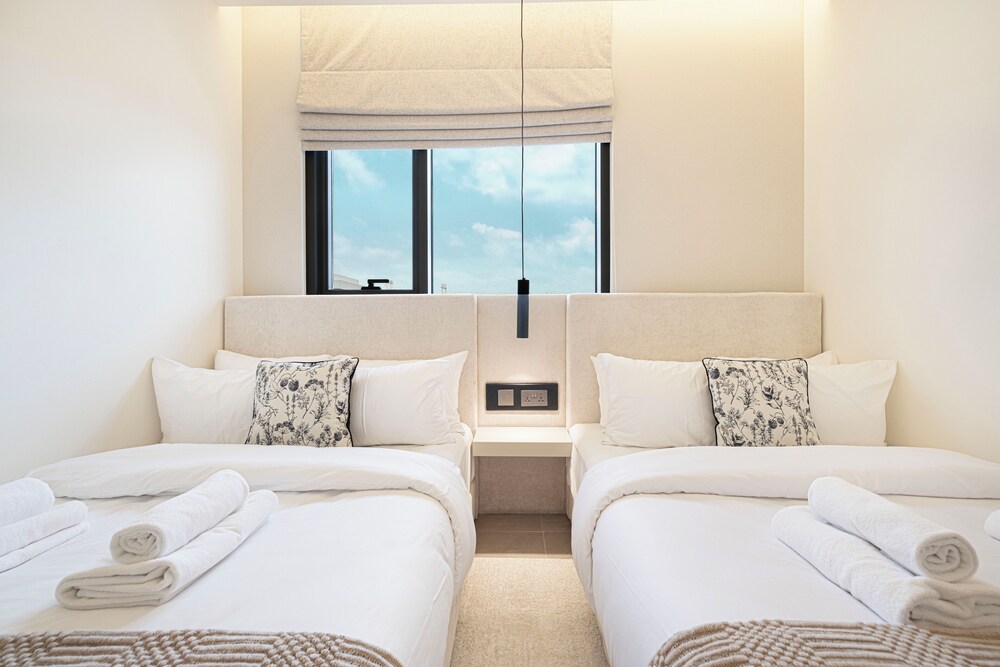Arabian Ranches 3 Luxury 4 Bedroom Villa